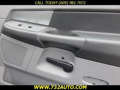 Used 2007 Dodge Ram 2500 Truck SLT image 23