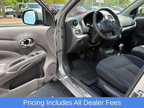 Used 2014 Nissan Versa FWD image 13