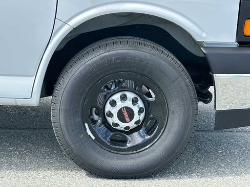 New 2025 GMC Savana 3500 Extended w/ Driver Convenience Package image 9