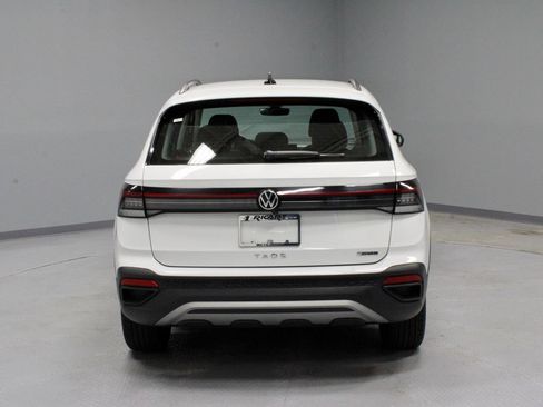 Used 2025 Volkswagen Taos S AWD/4WD image 10