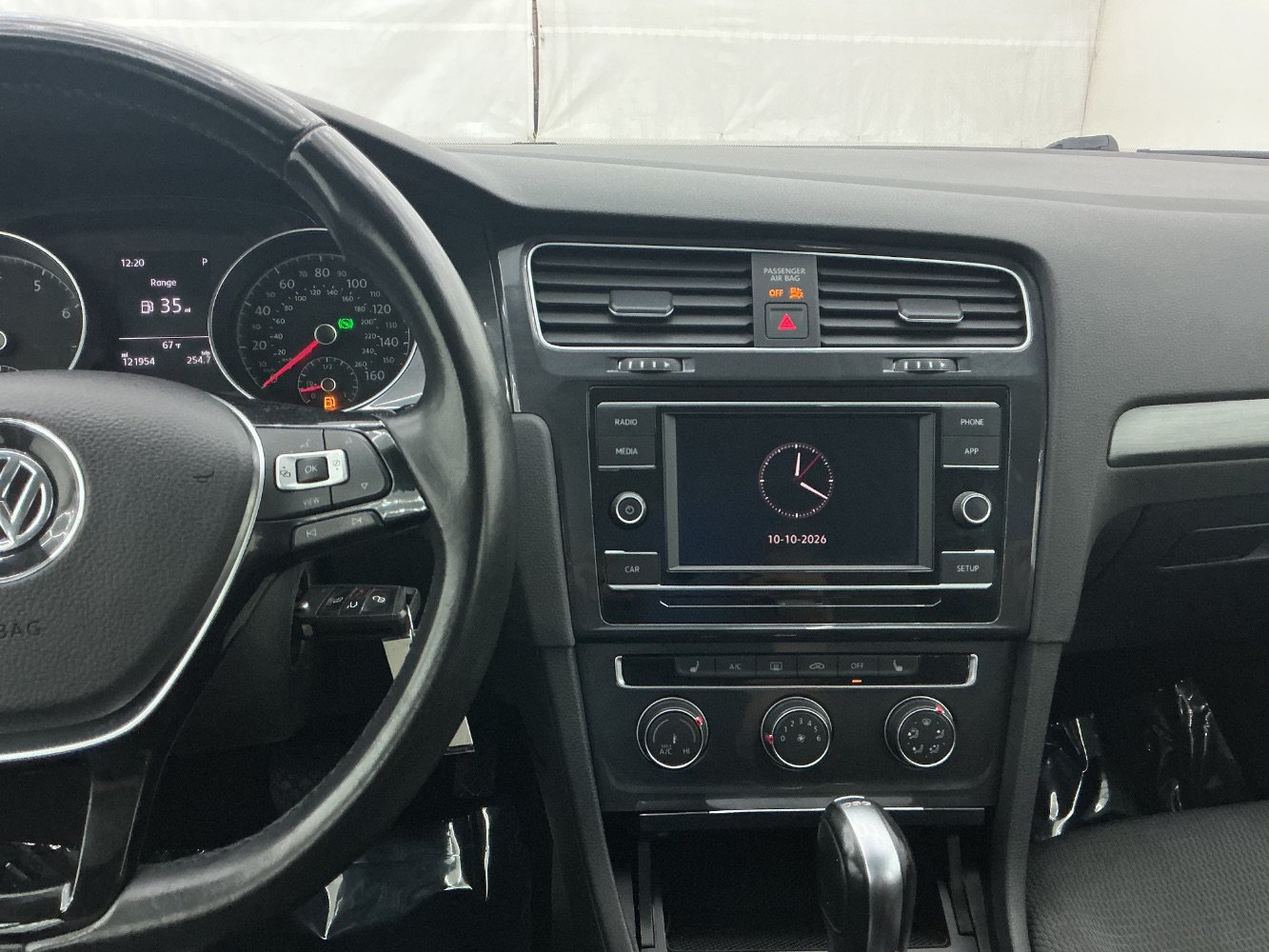 Used 2019 Volkswagen Golf S AWD/4WD image 33