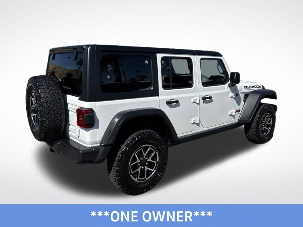 Used 2025 Jeep Wrangler Unlimited Rubicon AWD/4WD image 2