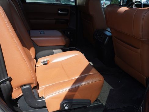 Used 2011 Toyota Sequoia Platinum RWD image 11