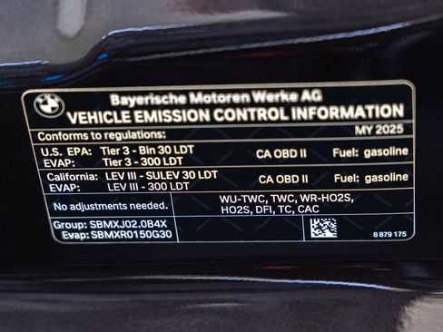 Certified 2025 BMW X4 xDrive30i image 35