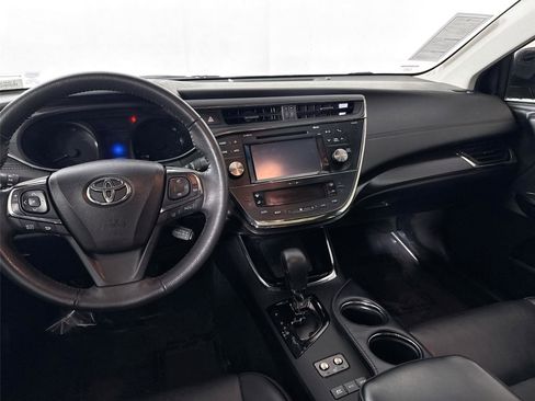 Used 2018 Toyota Avalon XLE Premium image 38