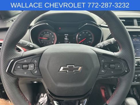 Used 2023 Chevrolet TrailBlazer RS w/ Technology Package AWD/4WD image 16