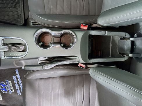 Used 2017 Ford Mustang GT image 33