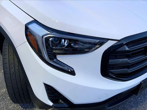 Used 2020 GMC Terrain SLT w/ Elevation Edition image 26