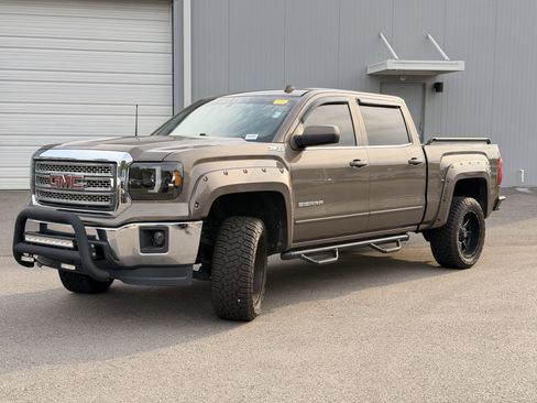 Used 2014 GMC Sierra 1500 SLE w/ SLE Value Package AWD/4WD image 7