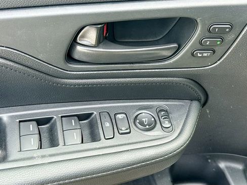 Certified 2025 Honda Odyssey EX-L image 17