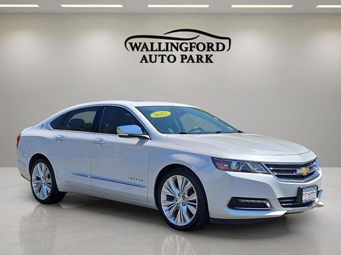 Used 2017 Chevrolet Impala Premier w/ Enhanced Convenience Package FWD image 3