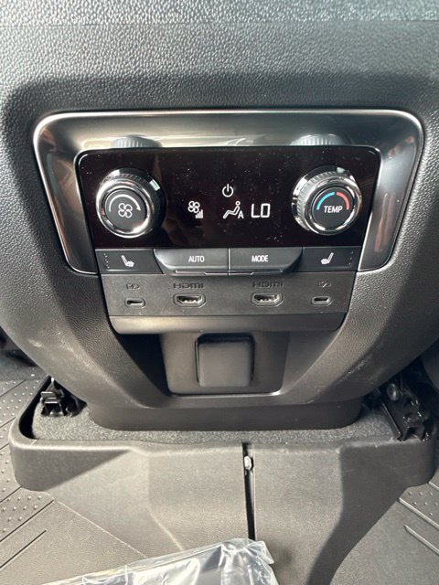 New 2026 Chevrolet Tahoe High Country AWD/4WD image 34