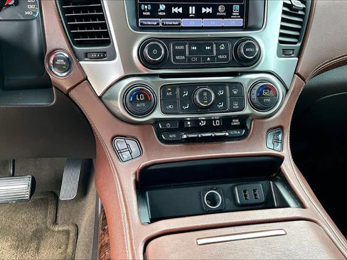 Used 2016 Chevrolet Tahoe LTZ RWD image 33