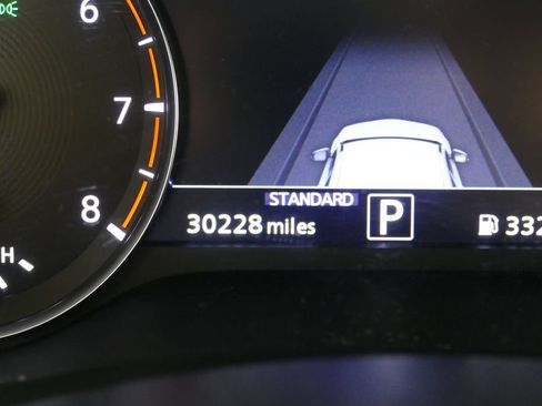 Used 2023 INFINITI QX50 Luxe AWD/4WD image 13