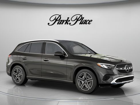 Certified 2026 Mercedes-Benz GLC 300 4MATIC image 31