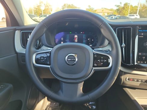 Certified 2025 Volvo XC60 B5 Plus w/ Climate Package image 22