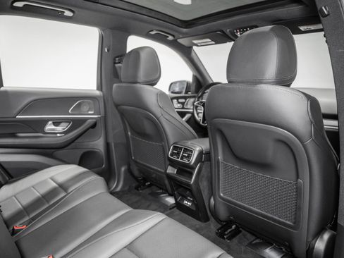 Used 2025 Mercedes-Benz GLE 450e 4MATIC image 24