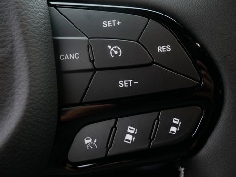 New 2026 Chrysler Pacifica Limited w/ S Appearance Package image 15