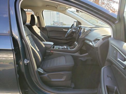 Used 2023 Ford Edge SE w/ Black Appearance Package image 17