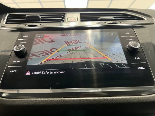 Used 2023 Volkswagen Tiguan SE R-Line AWD/4WD image 33