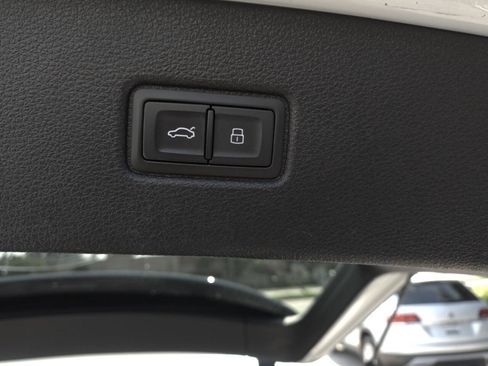 Used 2018 Audi Q7 2.0T Premium AWD/4WD image 47