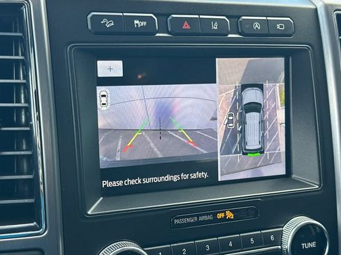 Certified 2020 Ford Expedition Platinum image 21