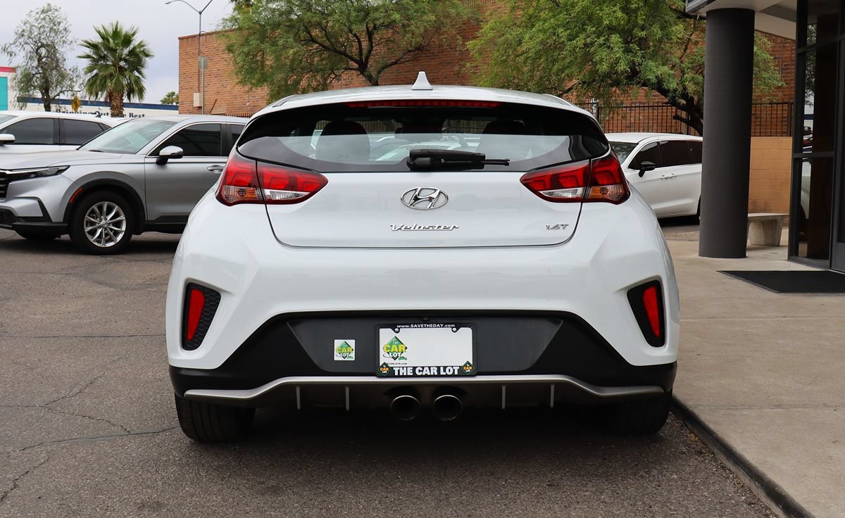 Used 2019 Hyundai Veloster Turbo FWD image 11