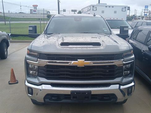 Used 2024 Chevrolet Silverado 2500 LT w/ All Star Edition AWD/4WD image 4