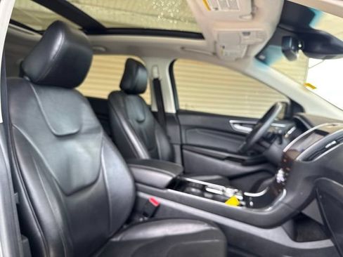 Used 2020 Ford Edge Titanium AWD/4WD image 26