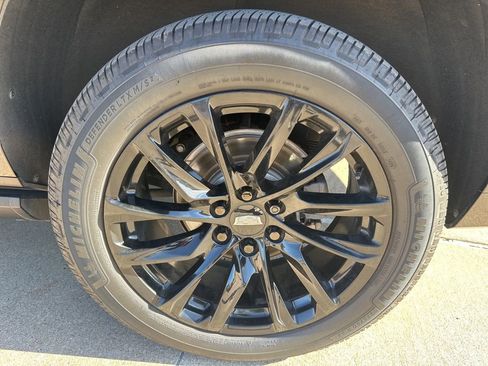 Used 2022 Cadillac Escalade ESV Sport w/ Touring Package image 57