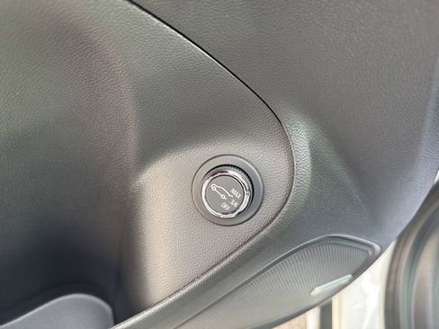 New 2026 Buick Encore GX Avenir w/ Avenir Technology Package AWD/4WD image 22