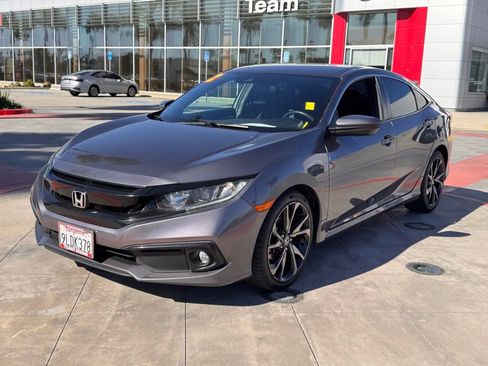 Used 2020 Honda Civic Sport image 4
