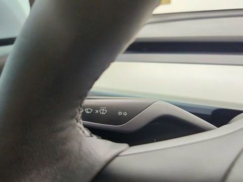 Used 2021 Tesla Model Y Long Range image 42