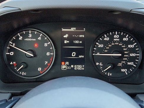 Used 2025 Subaru Crosstrek 2.0i image 23