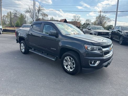 Used 2018 Chevrolet Colorado LT w/ LT Convenience Package image 7