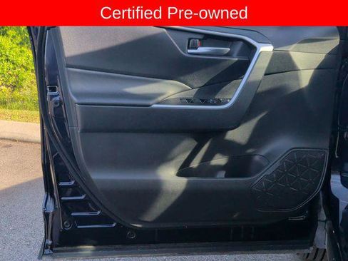 Certified 2025 Toyota RAV4 XLE AWD/4WD image 9