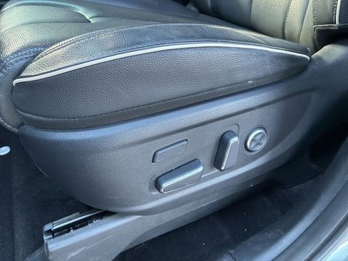 Used 2023 Hyundai Palisade Limited image 27