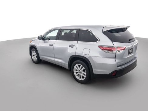 Used 2016 Toyota Highlander LE AWD/4WD image 7