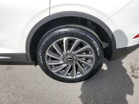 Certified 2023 Lincoln Corsair Reserve image 8