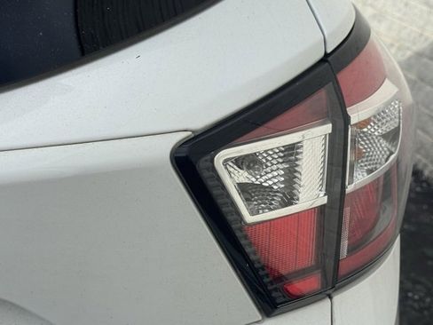 Used 2018 Ford Escape SEL image 12