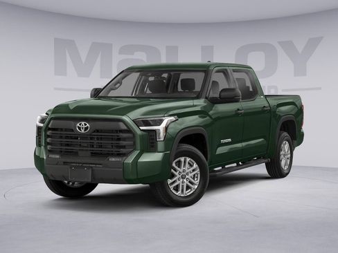 Used 2022 Toyota Tundra SR5 w/ SR5 Convenience Package image 1