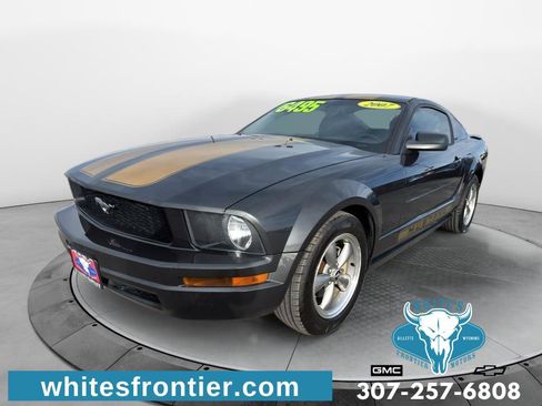 Used 2007 Ford Mustang Coupe image 1