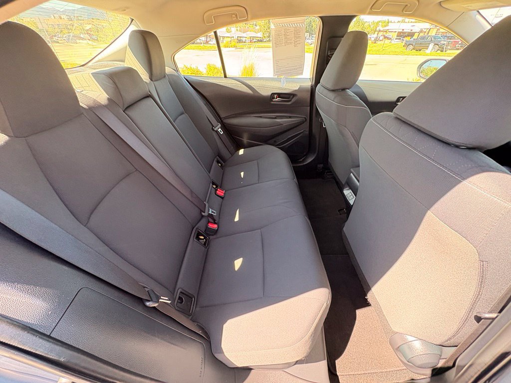 Used 2025 Toyota Corolla LE w/ Carpet Mat Package (TMS) FWD image 33
