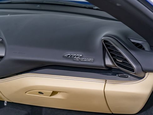 Used 2019 Ferrari 488 Spider RWD image 38