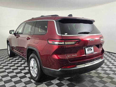 Used 2023 Jeep Grand Cherokee L Laredo image 5