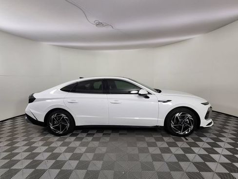 Certified 2025 Hyundai Sonata SEL FWD image 6