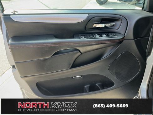 Used 2019 Dodge Grand Caravan GT image 5