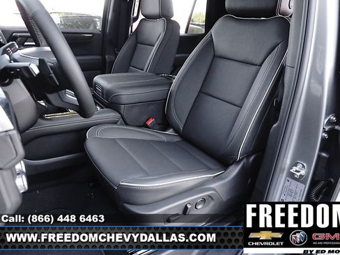 New 2026 GMC Yukon Elevation image 13