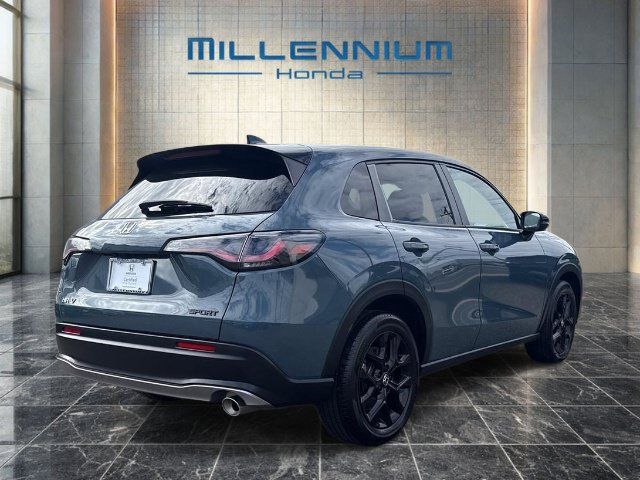Used 2024 Honda HR-V Sport image 5