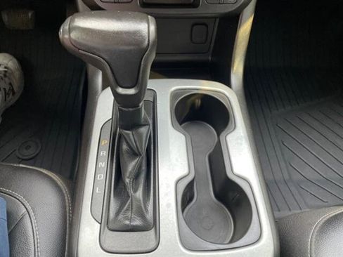 Used 2019 Chevrolet Colorado ZR2 w/ Colorado ZR2 Bison Edition image 28